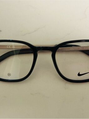 New NIKE NK-7171 001 Black Eyeglasses 51/20/145 & Nike Black Hard case.Brand New